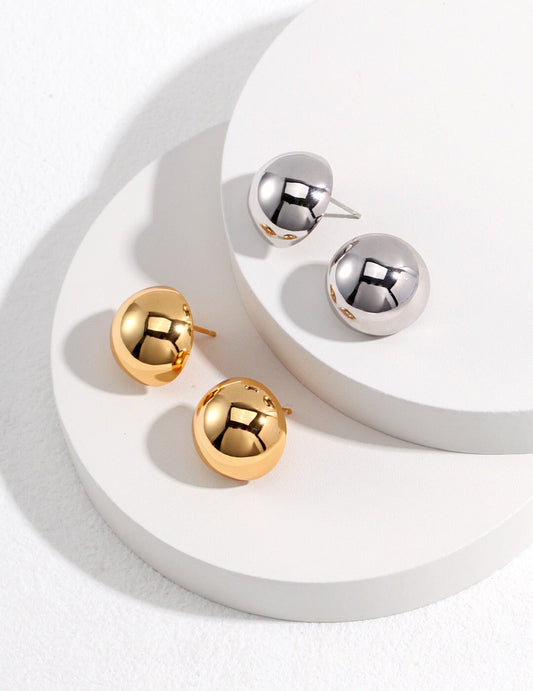 أقراط معدنية نصف كروية – تصميم ستود عصري