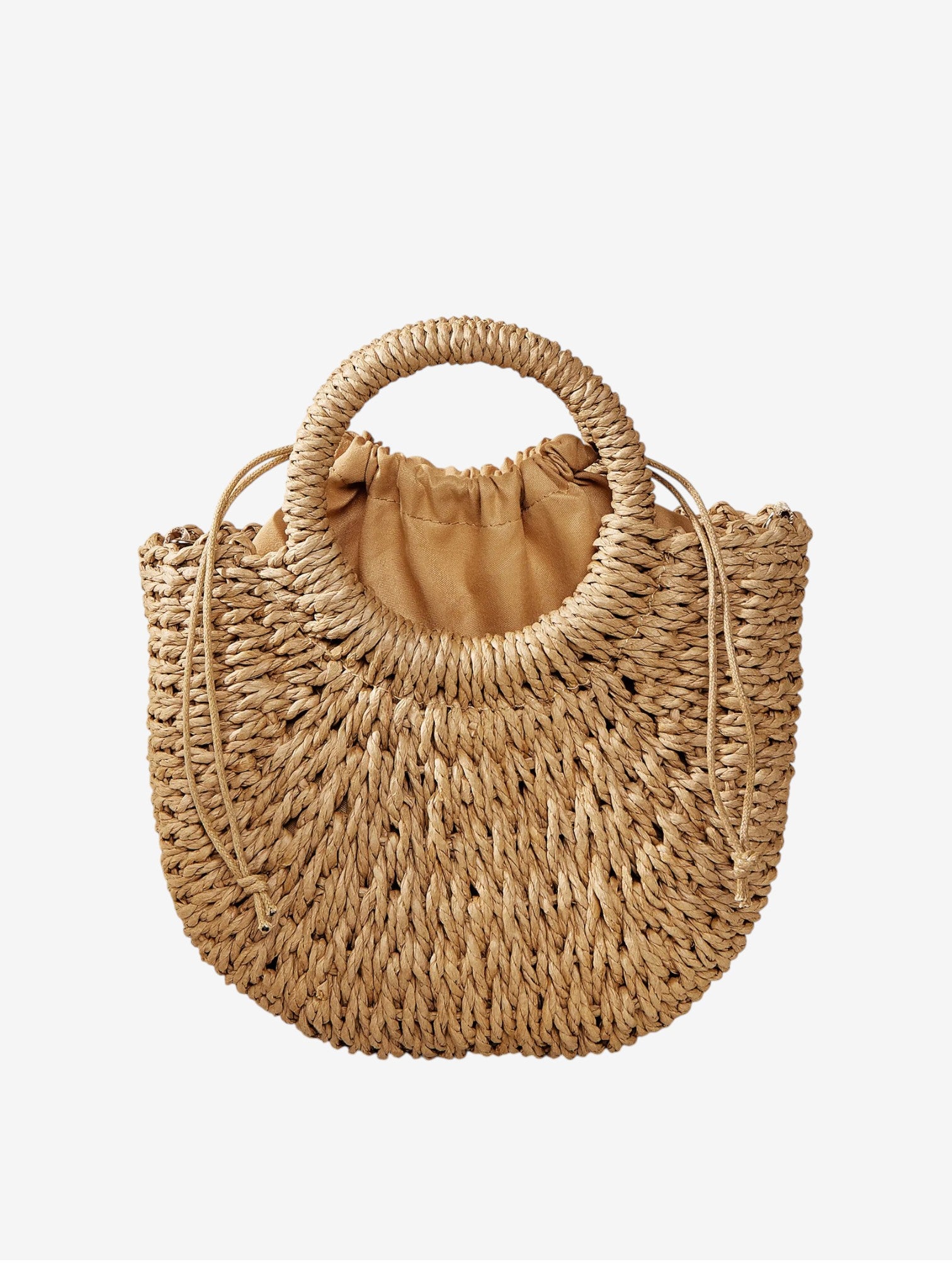 حقيبة صيفية من القش الطبيعي بتصميم أنيق