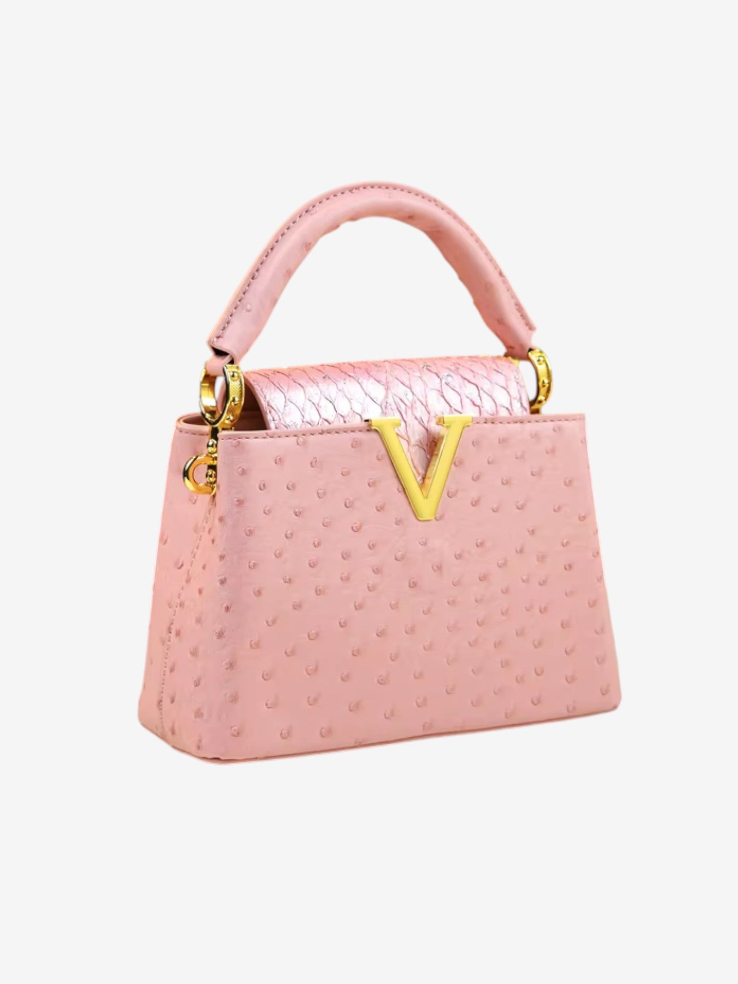 حقيبة جلد طبيعي فاخرة بنقشة النعام وحرف V