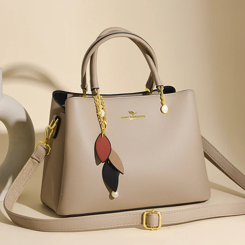 حقيبة يد نسائية بتصميم عصري فخم